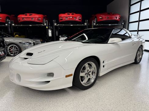 Used 1998 Pontiac Firebird Formula RWD image 4