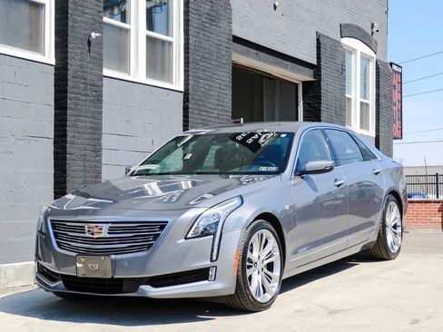 Used 2018 Cadillac CT6 Platinum AWD/4WD image 3