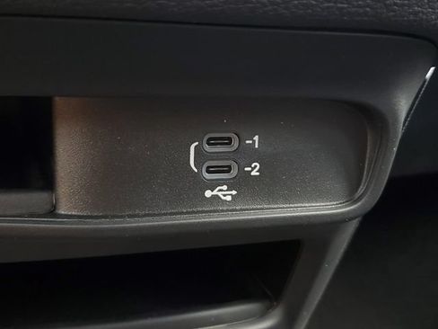 New 2026 Chrysler Pacifica Select FWD image 31
