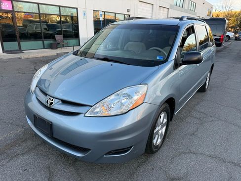 Used 2008 Toyota Sienna LE image 10