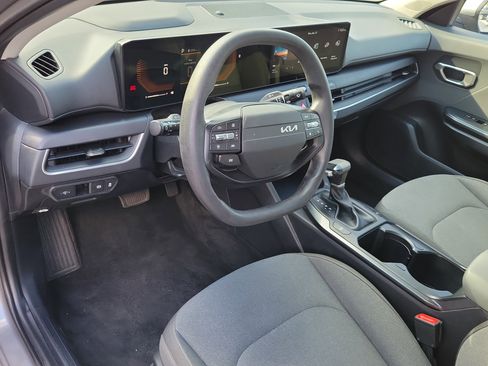 Used 2025 Kia K4 FWD image 19