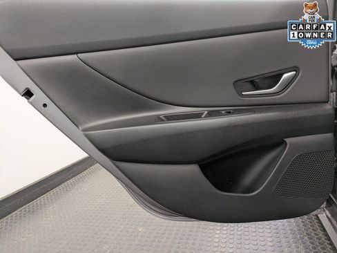 Used 2023 Hyundai Elantra SEL w/ Convenience Package image 23