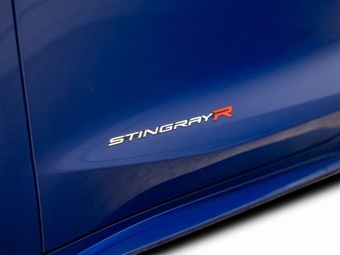 Used 2025 Chevrolet Corvette Stingray Coupe image 17