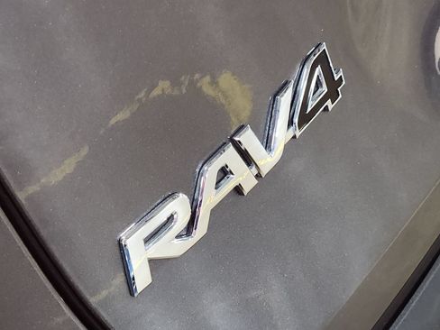 Used 2024 Toyota RAV4 XLE Premium FWD image 23