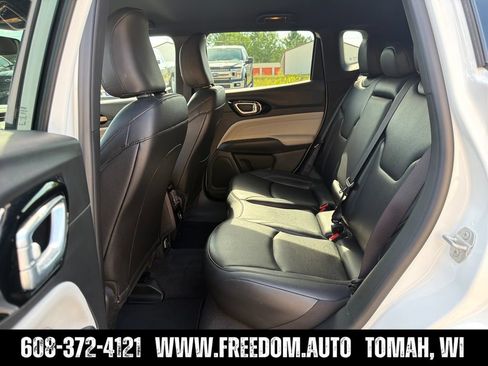 Used 2025 Jeep Compass Limited AWD/4WD image 23