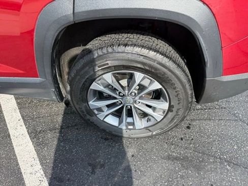 Used 2025 Chevrolet Equinox LT w/ Safety and Technology Package image 5