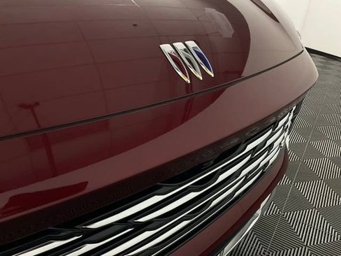 Used 2024 Buick Envision Preferred image 11