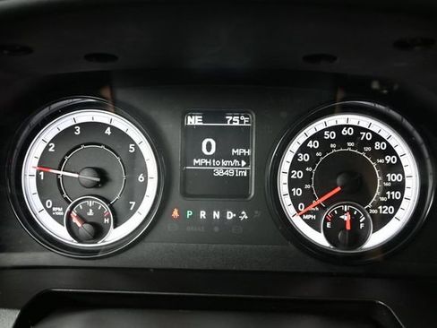 Used 2024 RAM 1500 Warlock AWD/4WD image 28