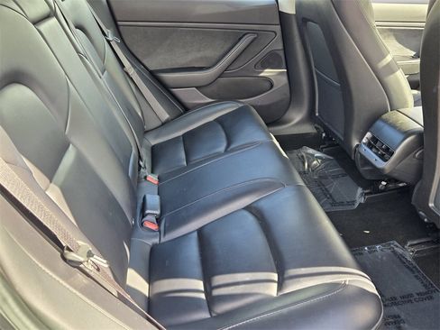 Used 2019 Tesla Model 3 Long Range image 15