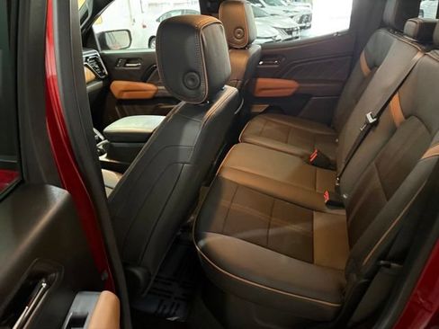 Used 2024 GMC Canyon AT4 w/ Technology Package AWD/4WD image 28