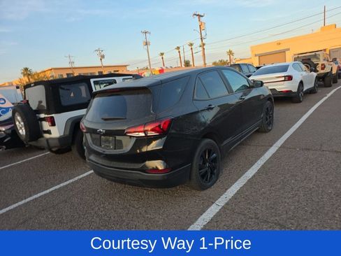 Used 2023 Chevrolet Equinox LS w/ LS Convenience Package FWD image 6