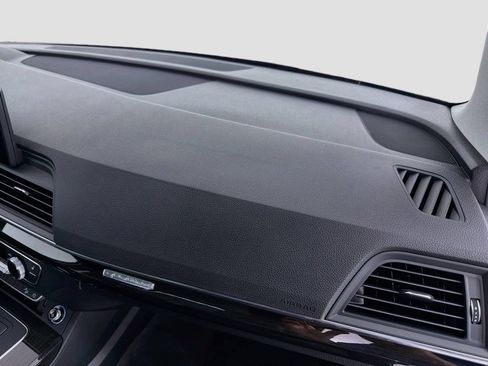 Used 2019 Audi Q5 2.0T Premium AWD/4WD image 29