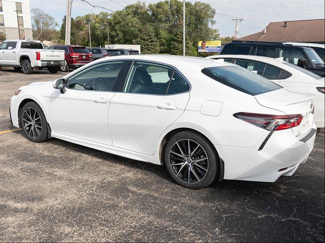 Used 2023 Toyota Camry SE AWD/4WD image 5