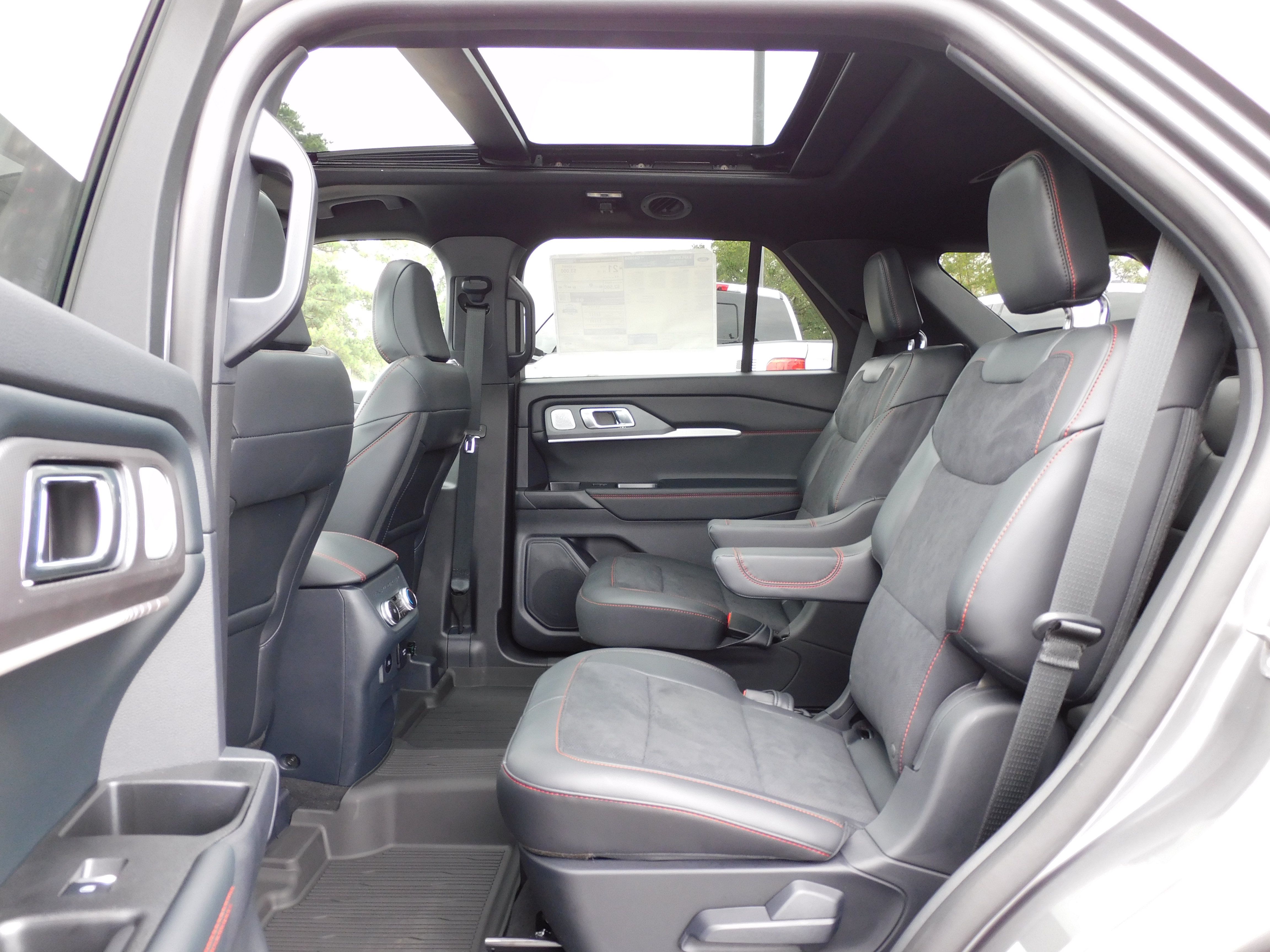 New 2025 Ford Explorer ST w/ Sun And Sound Package RWD image 15
