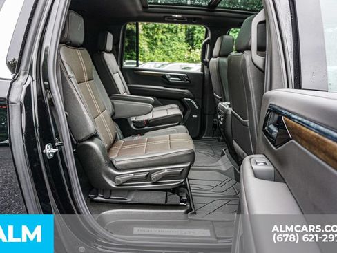Used 2026 Chevrolet Suburban High Country w/ Sun And Tow Package AWD/4WD image 23