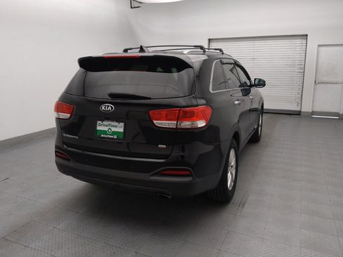 Used 2016 Kia Sorento AWD w/ LX Convenience Package image 7