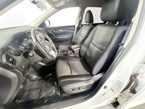 Used 2018 Nissan Rogue SV AWD/4WD image 20