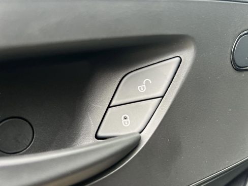 Used 2024 Mercedes-Benz Sprinter 2500 image 22