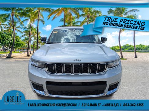 Used 2021 Jeep Grand Cherokee L Limited RWD image 4