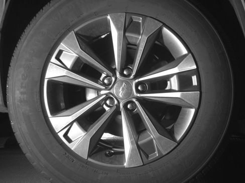 Used 2025 Chevrolet Equinox LT FWD image 18