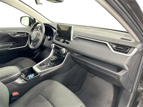 Used 2024 Toyota RAV4 XLE image 28
