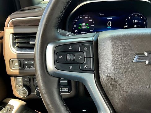 Used 2024 Chevrolet Tahoe Z71 w/ Z71 Off-Road Package AWD/4WD image 19