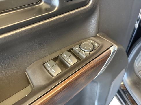 Used 2020 GMC Sierra 1500 SLT w/ SLT Premium Package RWD image 15