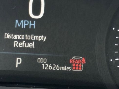 Used 2025 Toyota Sienna XLE FWD image 16