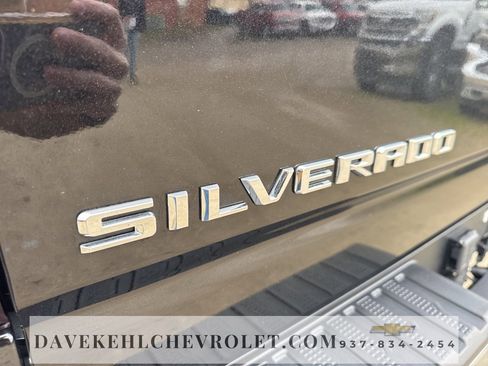 Used 2025 Chevrolet Silverado 2500 LTZ w/ LTZ Plus Package image 46