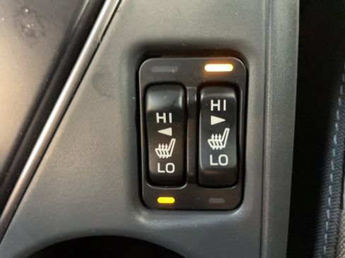 Used 2024 Subaru Crosstrek 2.0i Premium image 11