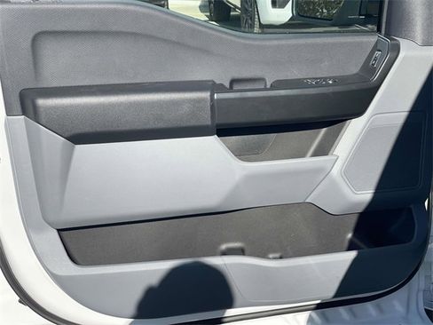 New 2025 Ford F150 XL w/ Equipment Group 103A High image 17