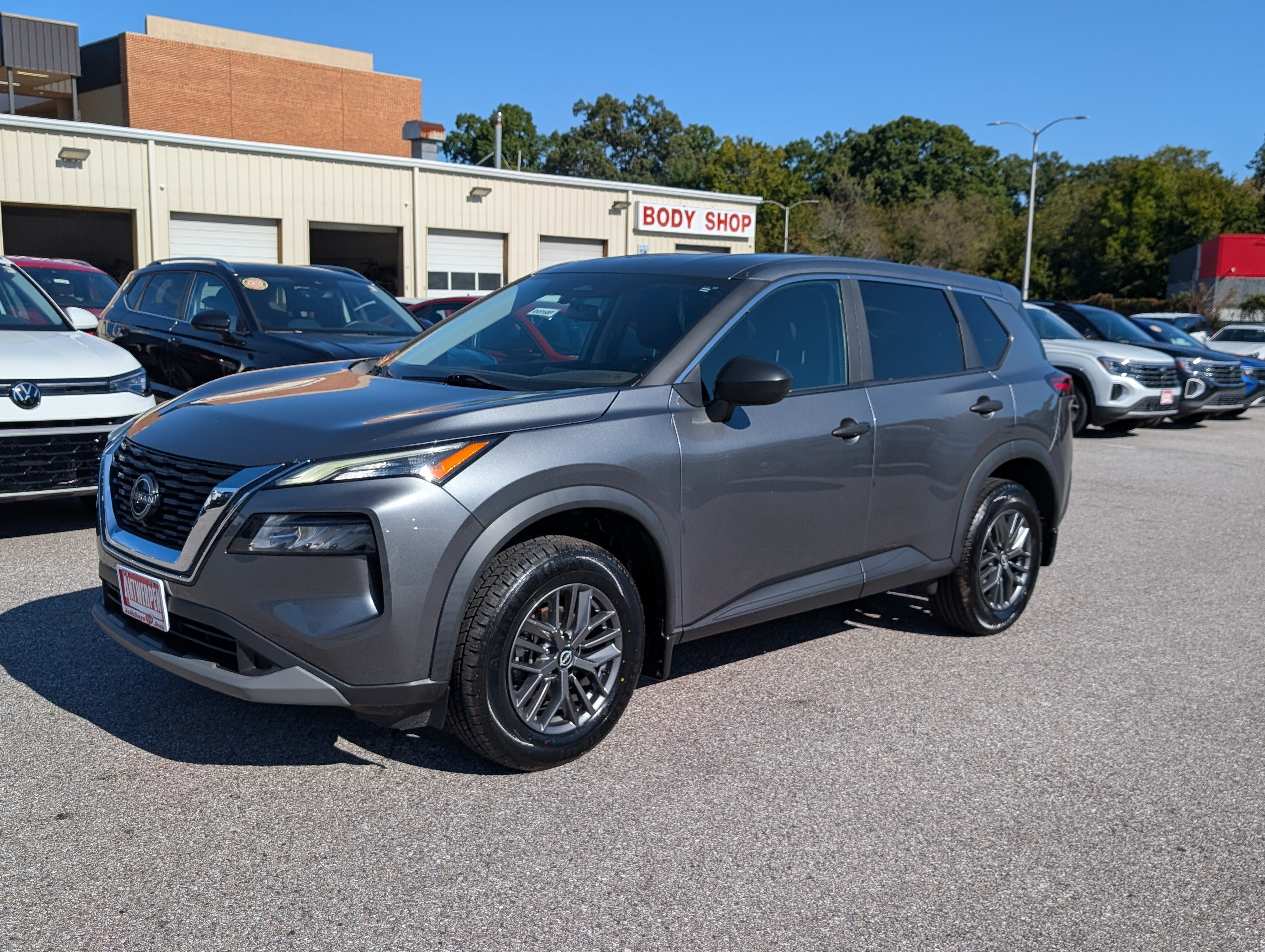 Used 2023 Nissan Rogue S FWD image 7