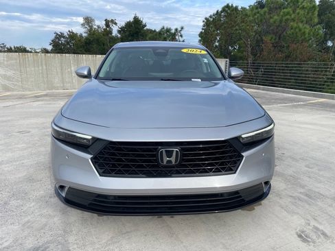 Used 2024 Honda Accord EX-L image 2