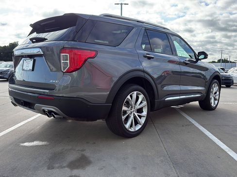 Used 2022 Ford Explorer Platinum w/ Equipment Group 601A AWD/4WD image 6