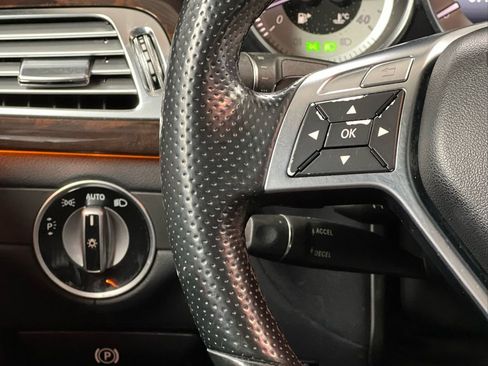 Used 2014 Mercedes-Benz CLS 550 4MATIC image 27