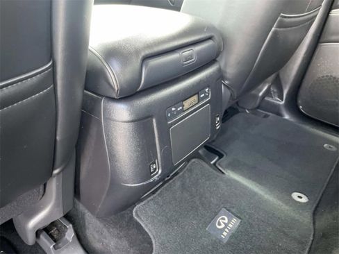 Used 2024 INFINITI QX80 Luxe image 9
