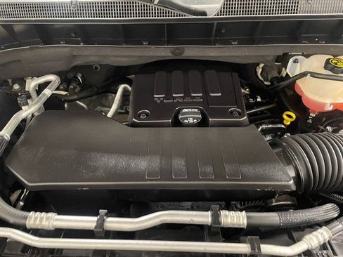 Used 2023 Chevrolet Silverado 1500 LT AWD/4WD image 23