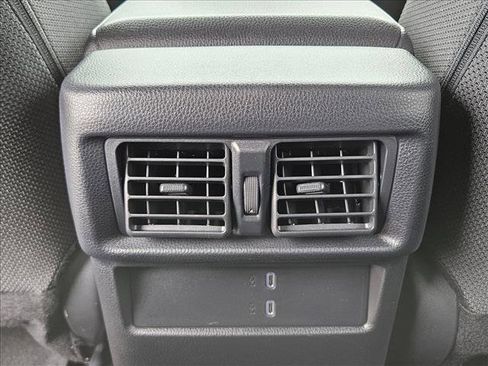 Used 2025 Toyota 4Runner SR5 AWD/4WD image 16