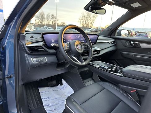 Used 2025 Buick Enclave Preferred image 21