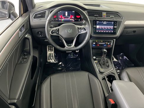 Used 2023 Volkswagen Tiguan SE R-Line AWD/4WD image 22