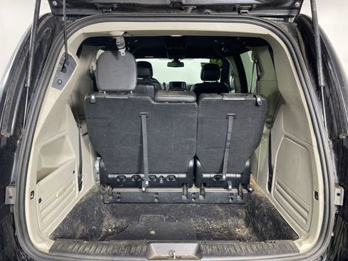 Used 2020 Dodge Grand Caravan SXT FWD image 11