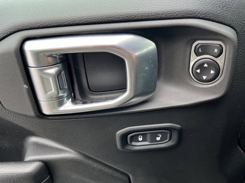 Used 2023 Jeep Wrangler Sport S image 20