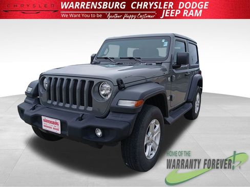 Used 2018 Jeep Wrangler Sport image 8