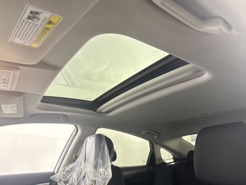 Certified 2019 Honda Civic EX image 17