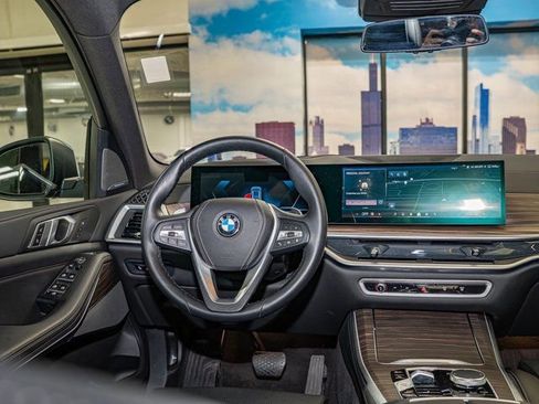 Certified 2024 BMW X5 xDrive40i w/ Premium Package image 16