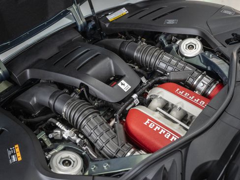 Used 2026 Ferrari Purosangue AWD/4WD image 57