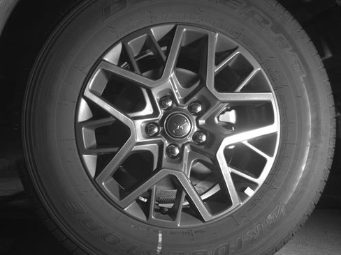 Used 2025 Jeep Wrangler Sahara image 14