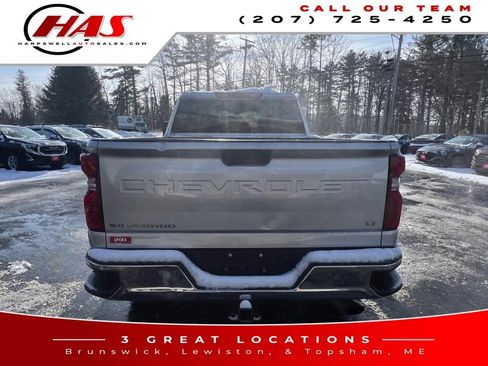 Used 2021 Chevrolet Silverado 2500 LT w/ Convenience Package image 6