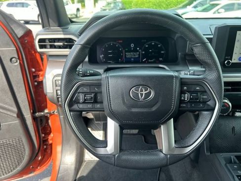 Used 2025 Toyota Tacoma TRD Off-Road AWD/4WD image 20