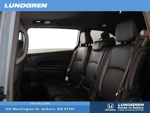 Used 2025 Honda Odyssey Sport-L image 14